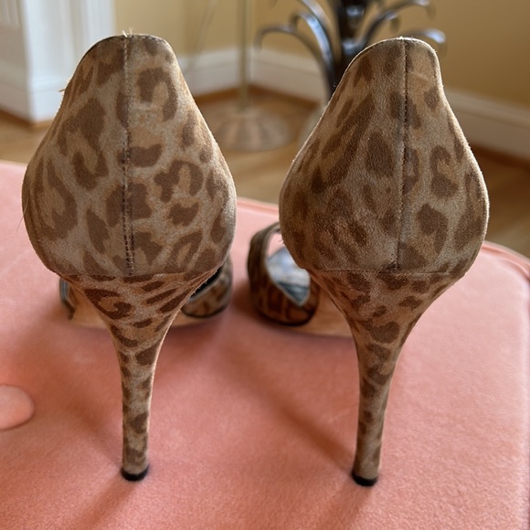 Manolo Blahnik Leopard Suede D'orsay Stiletto Heels - Picture 2 of 6
